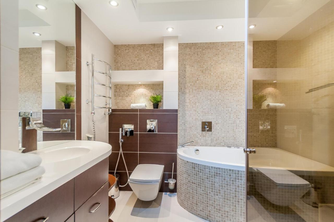 Central Apartment In Gedimino Av By Urban Rent فيلنيوس المظهر الخارجي الصورة